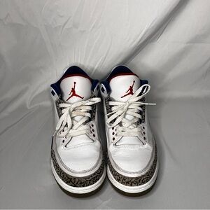 Air Jordan 3 True Blue